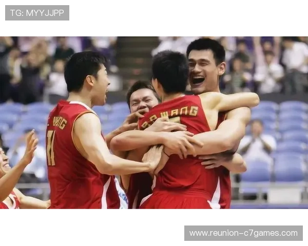 篮球世界杯精彩对决 中国男篮逆袭晋级八强 创历史新篇章