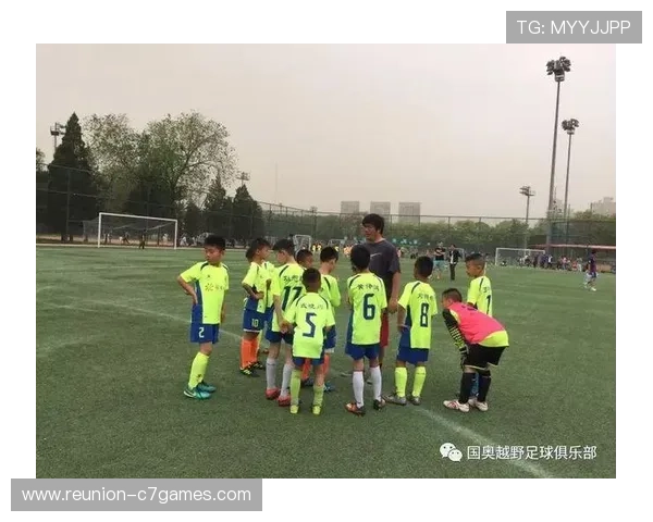 北京足球联赛激战正酣多队争夺积分榜领先位置